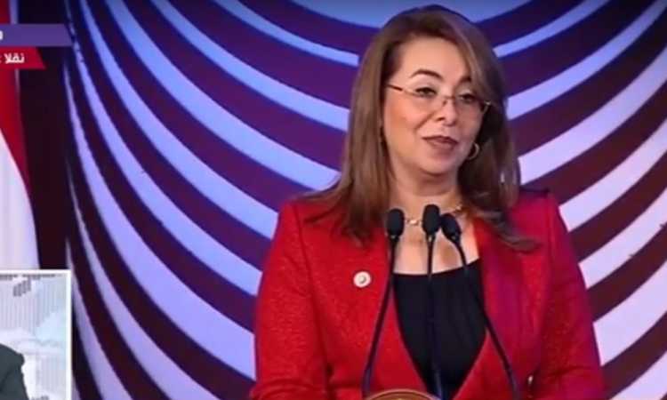 غادة والى