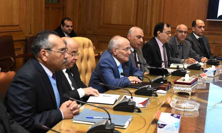 اجتماع وزارة البترول والإنتاج الحربى