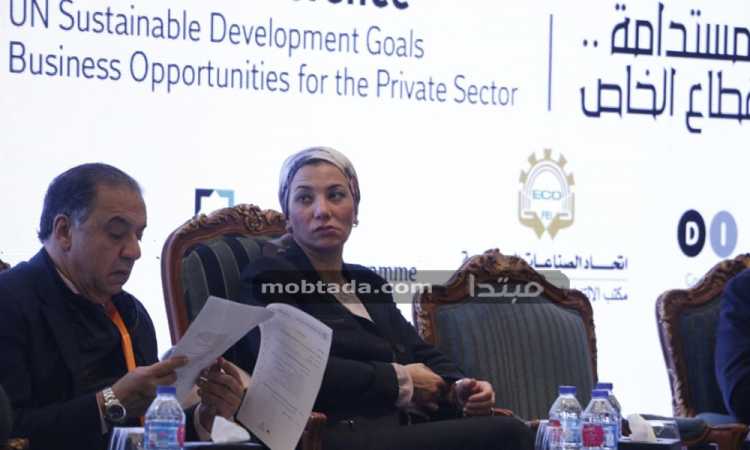 وزيرة البيئة