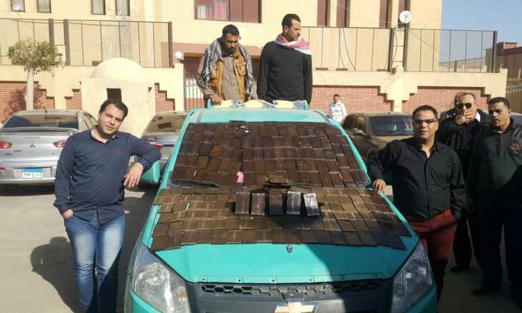 القبض على تجار مخدرات - أرشيفية
