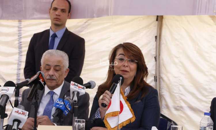 غادة والى وطارق شوقى يفتتحان مدرسة العروبة بإمبابة