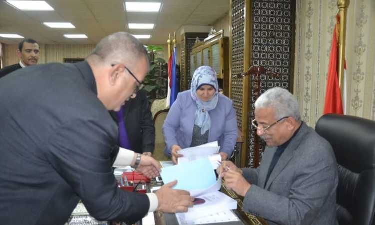 محافظ السويس يعتمد نتيجة الإعدادية