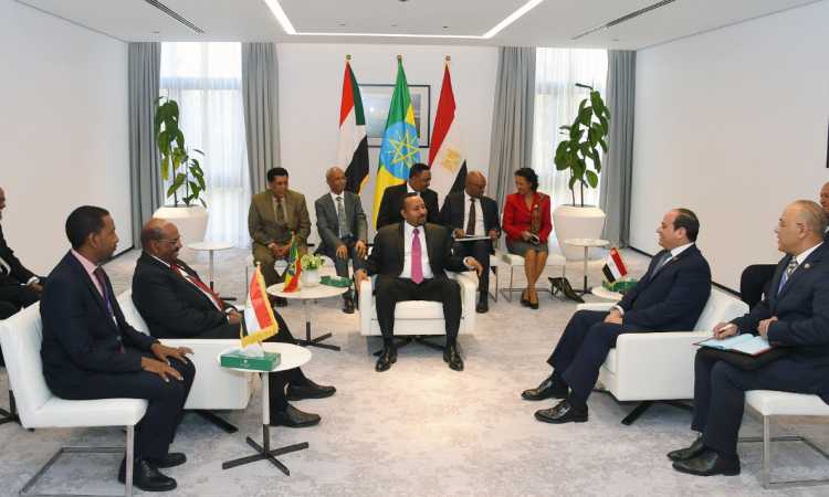 بدء القمة الثلاثية بين مصر والسودان وإثيوبيا بأديس أبابا