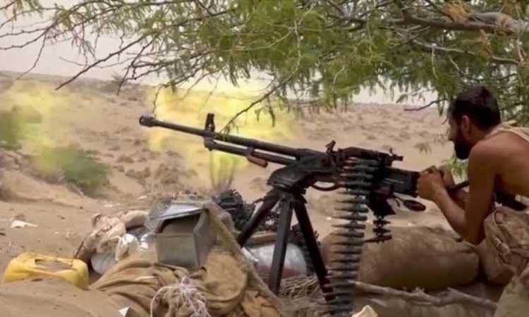 اشتباكات بين الحوثيين والجيش في الحديدة