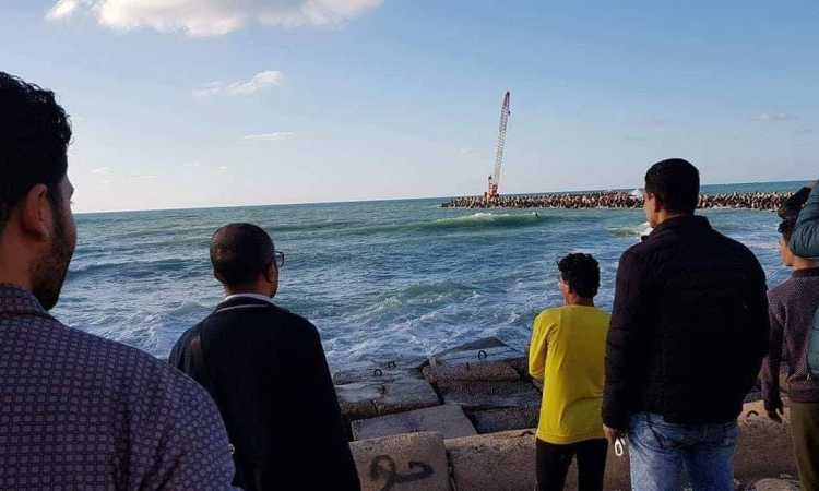 استخراج جثة غريق لوران في الإسكندرية