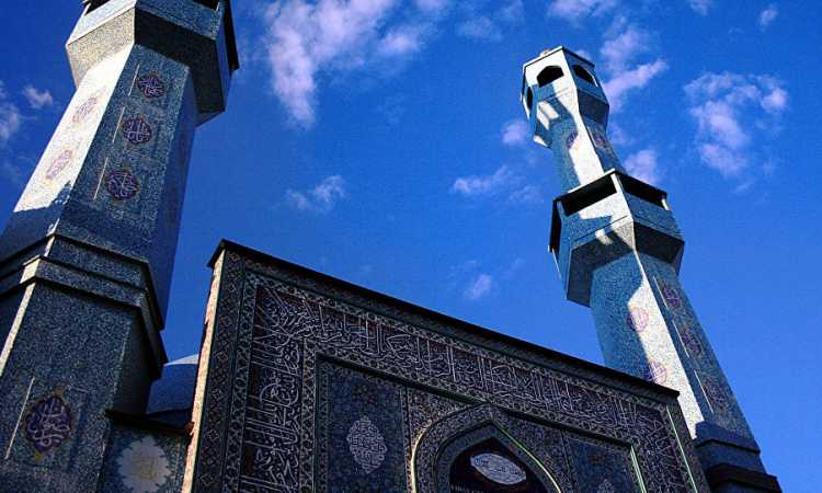 الشرطة تعيد فتح مسجدى مدينة كرايست تشيريش