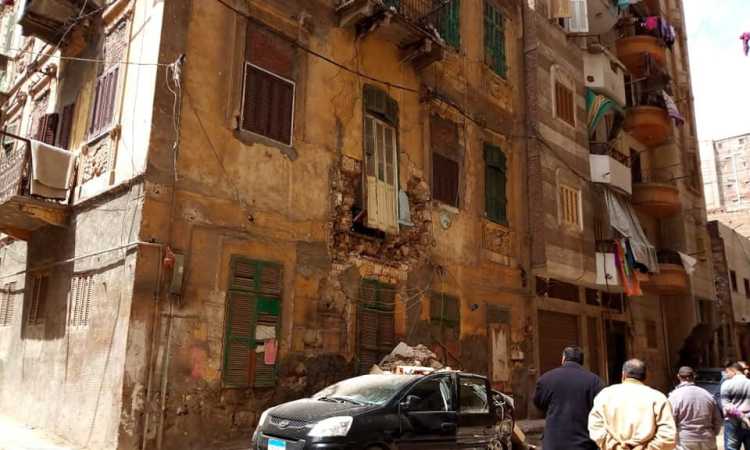انهيار جزئي بعقار في الإسكندرية