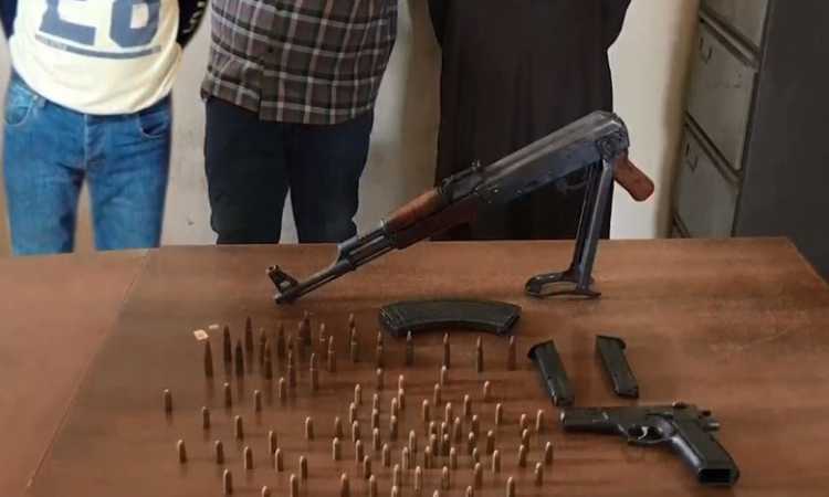 المتهمون والمضبوطات