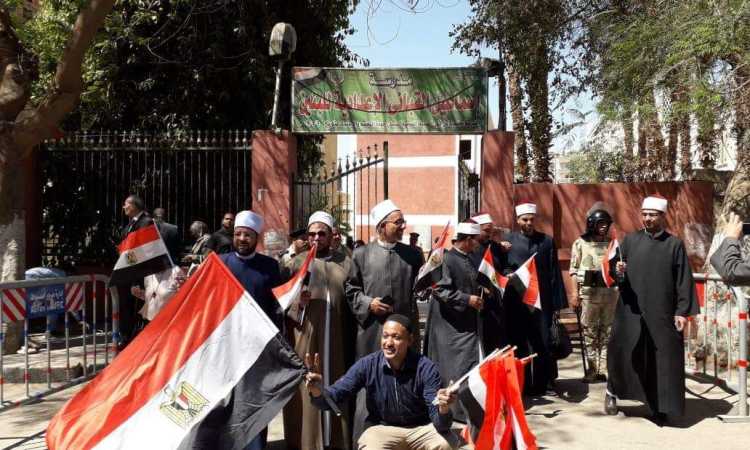 «الأزهرية» يشاركون بكثافة فى التصويت على «التعديلات الدستورية»