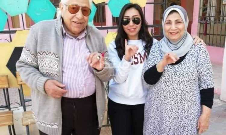 شيماء الشايب تشارك فى الاستفتاء