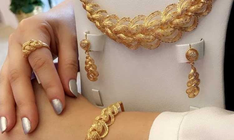 مشغولات ذهبية