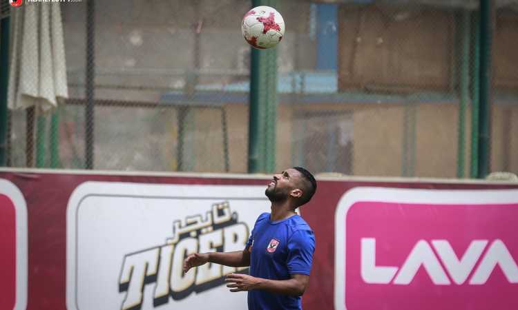 حسام عاشور