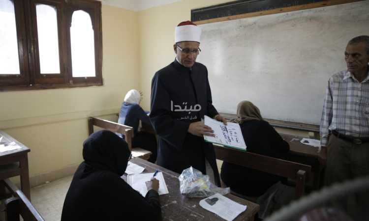 وكيل الأزهر يزور عددا من لجان امتحانات الثانوية الأزهرية بالقطامية