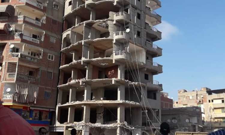 إزالة عقار مخالف في الإسكندرية