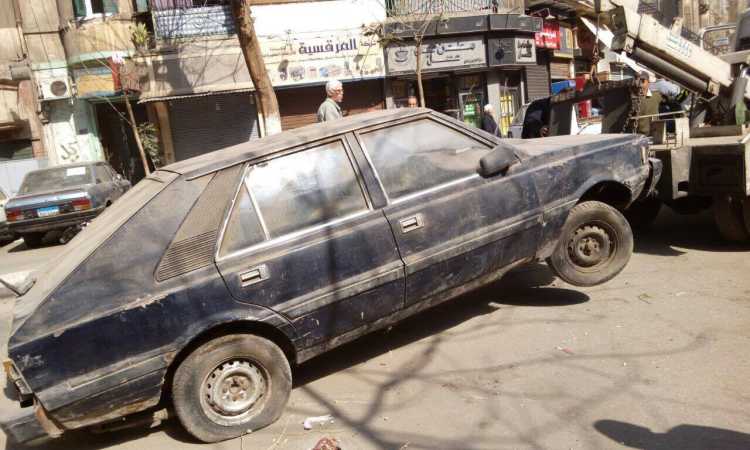 رفع سيارة متروكة