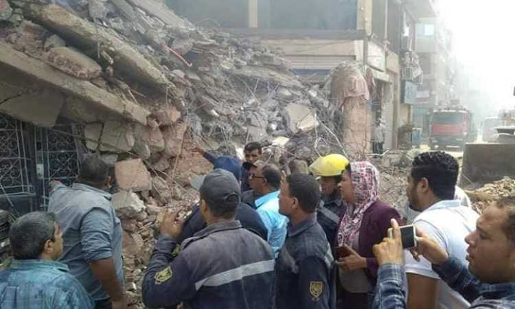 انهيار عقار