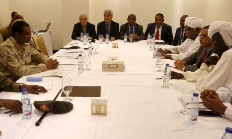 التوقيع على اتفاق بين "العسكرى السودانى" و"قوى التغيير"