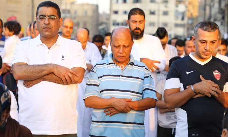 صلاة العيد بمسجد السيدة زينب