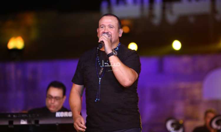 هشام عباس