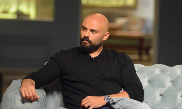 أحمد صلاح حسنى فى ضيافة إسعاد يونس