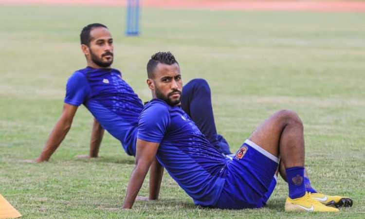 الحاوى وحسام عاشور