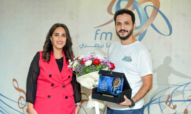 فاطمة مصطفى وبيتر ميمى