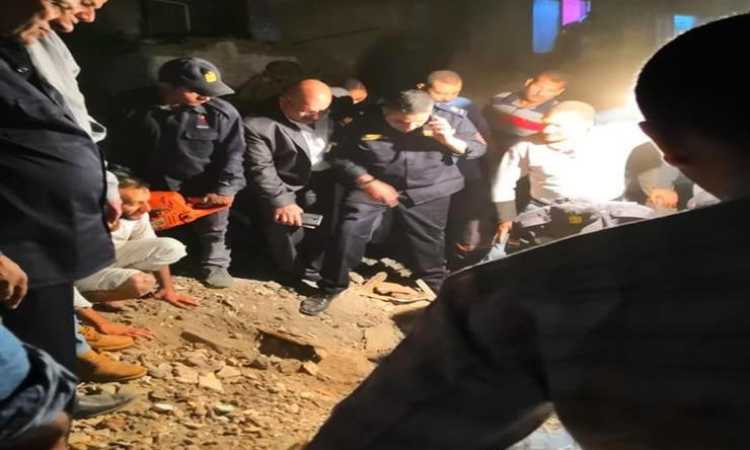 انهيار عقار