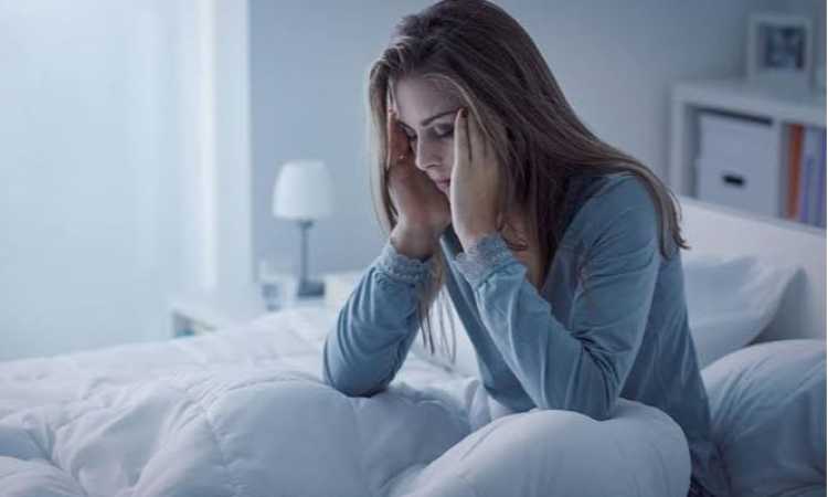 قلة النوم عند المرأة