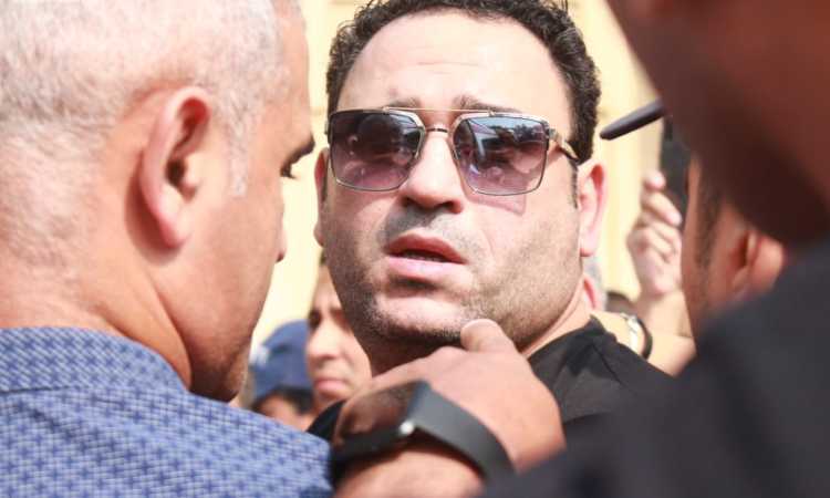 تشييع جنازة والد الفنان اكرم حسنى