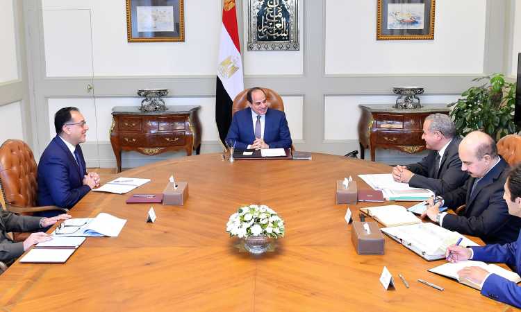 اجتماع الرئيس مع وزير التموين ورئيس الوزراء