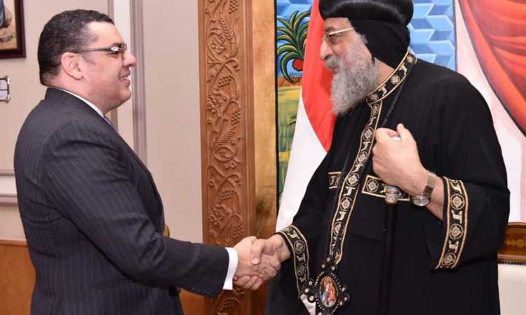 البابا تواضروس يستقبل سفير مصر بلبنان