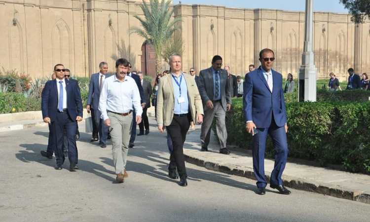 رئيس جمهورية المجر