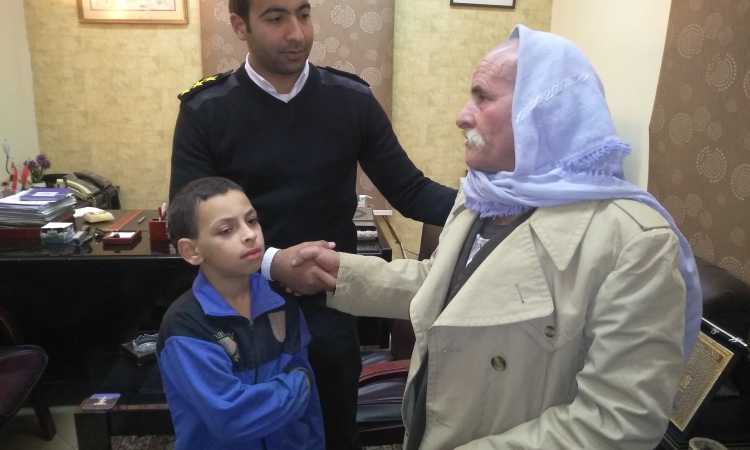 العثور على طفل