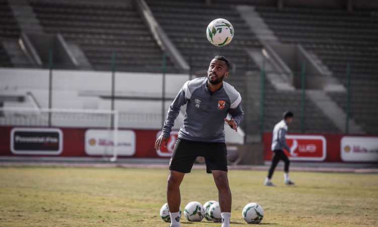 حسام عاشور