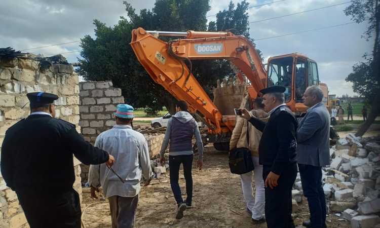 إزالة التعديات على أراضي الدولة بالإسكندرية