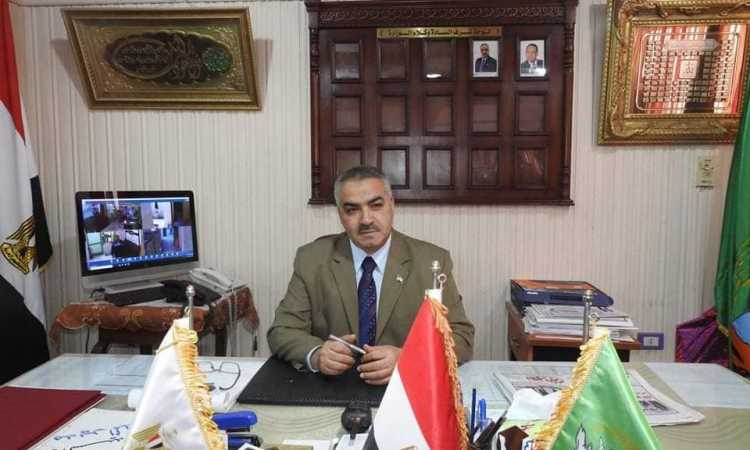 مختار شاهين وكيل وزارة التربية والتعليم بالمنوفية