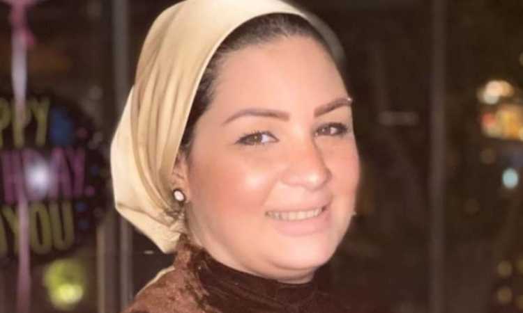 الكاتبة شيرين فتحي