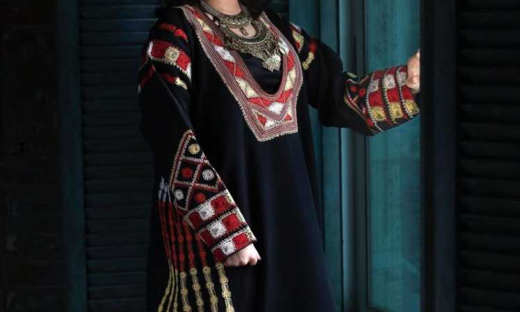 منى فاروق