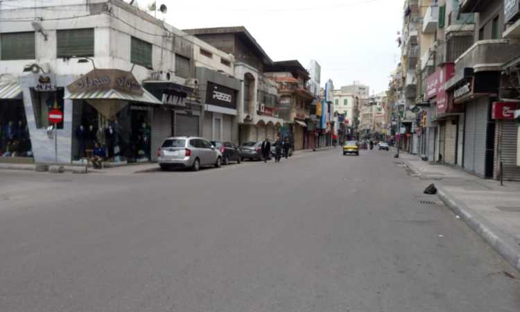 الإسكندرية تلتزم بقرار غلق المحال فى ثانى أيام الحظر