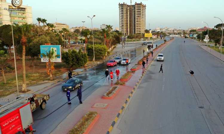 تعقيم الشوارع فى ليبيا