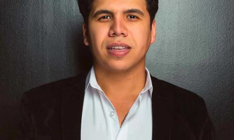 عمر كمال
