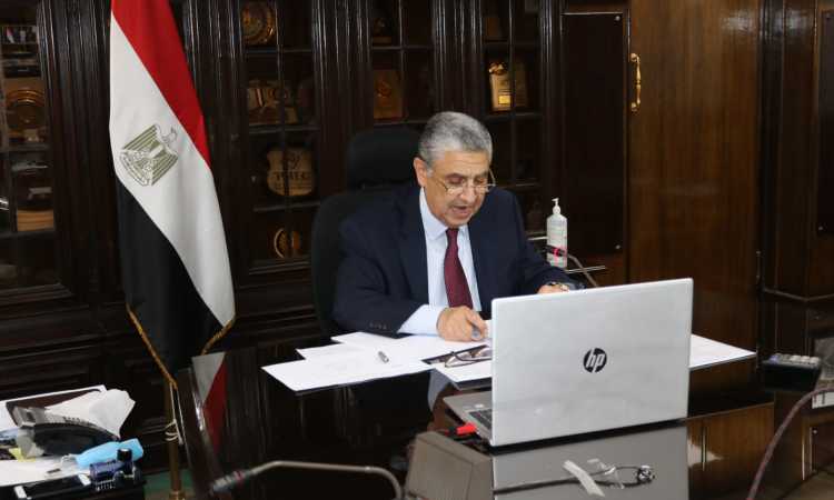 الدكتور محمد شاكر وزير الكهرباء