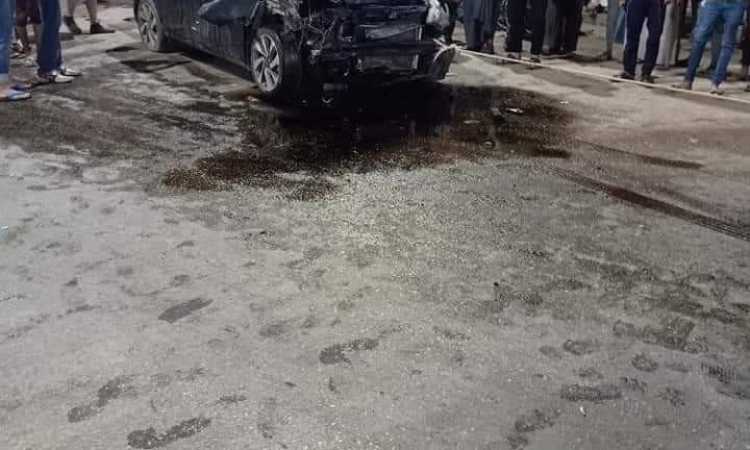 السيارة