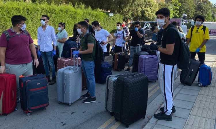 سفارة مصر بقبرص تعيد المصريين العالقين