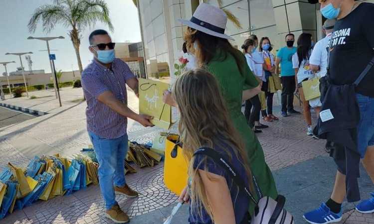 سائحين فى مطار شرم الشيخ
