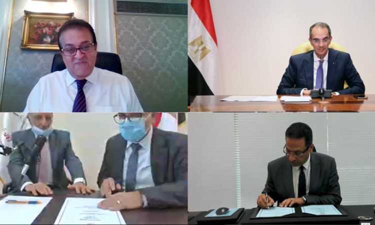 وزيرا الاتصالات والتعليم العالى