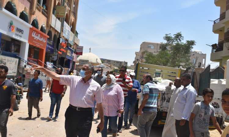 إزالة مخالفات ورفع إشغالات بالتجمع الخامس