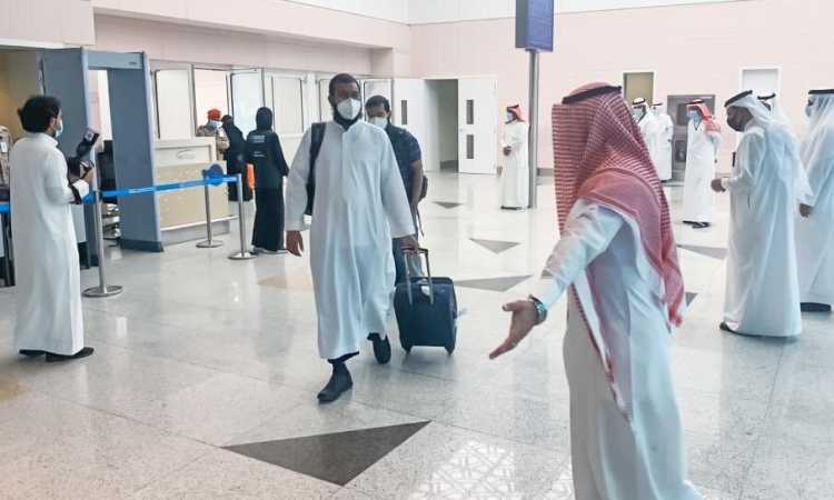استقبال الدفعة الأولى من الحجاج