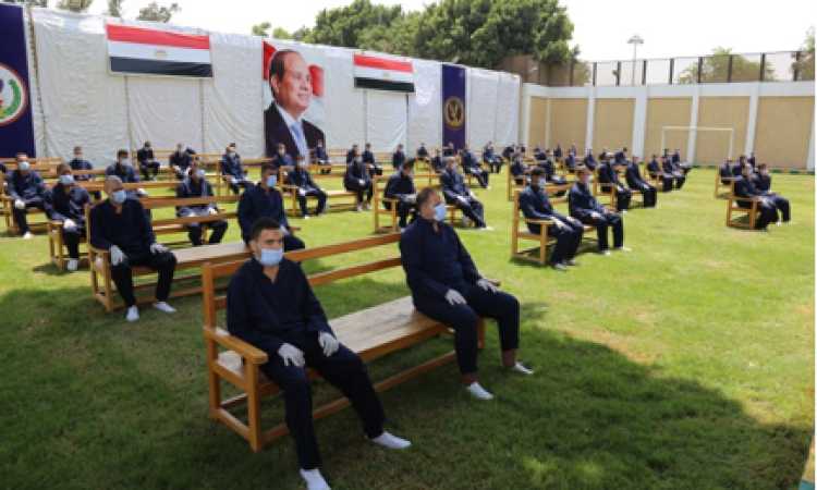 الإفراج عن مساجين