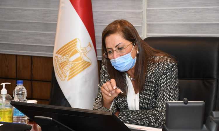 هالة السعيد وزيرة التخطيط